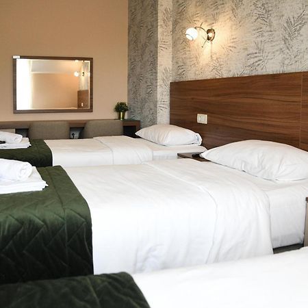 Hotel Garden Нови-Сад Экстерьер фото