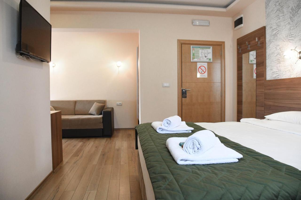 Hotel Garden Нови-Сад Экстерьер фото