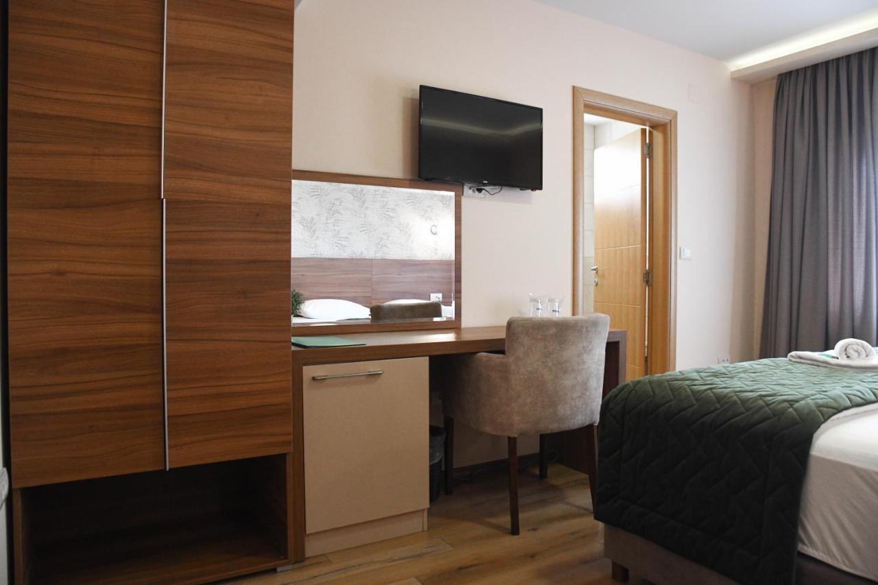 Hotel Garden Нови-Сад Экстерьер фото